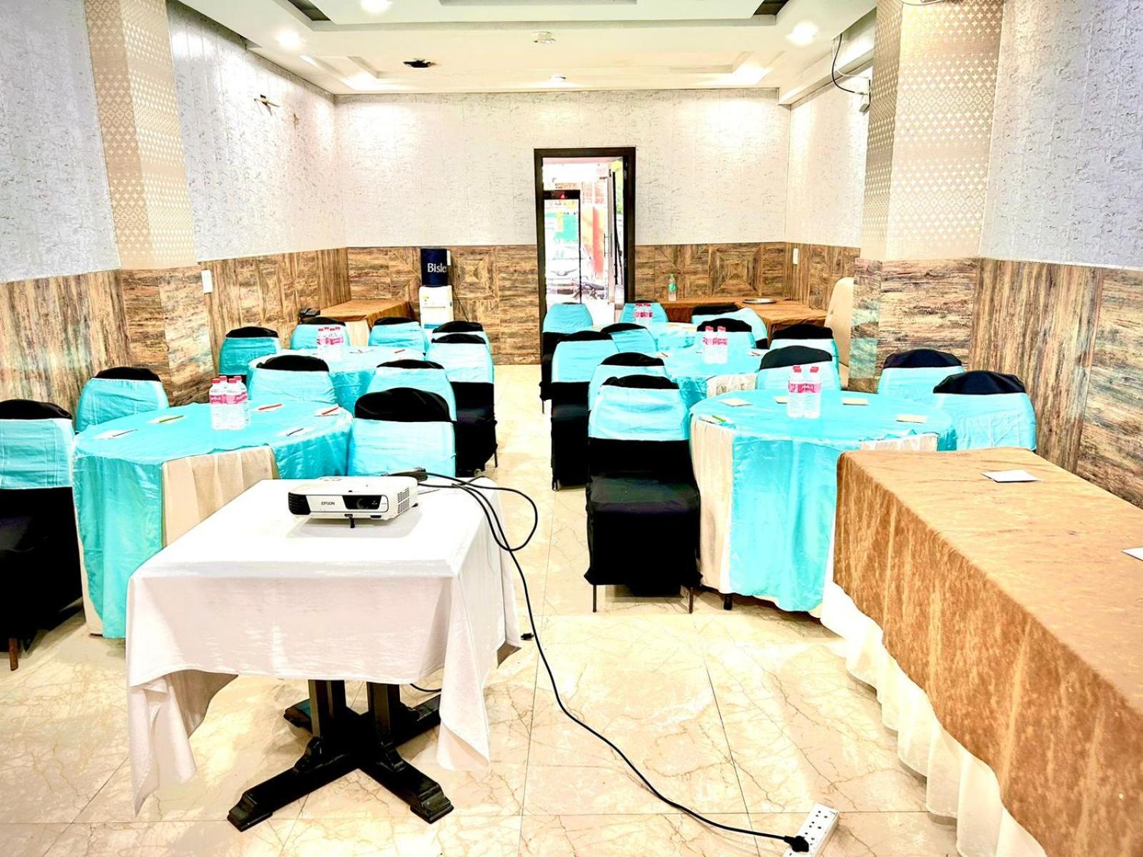 Hotel The Tomar Hospitality Nowe Delhi Zewnętrze zdjęcie