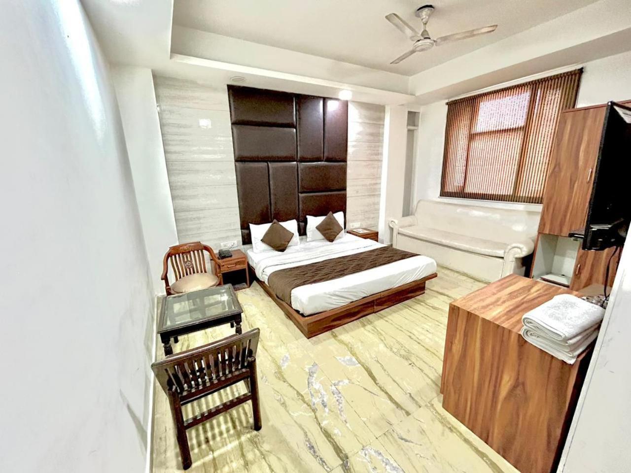 Hotel The Tomar Hospitality Nowe Delhi Zewnętrze zdjęcie
