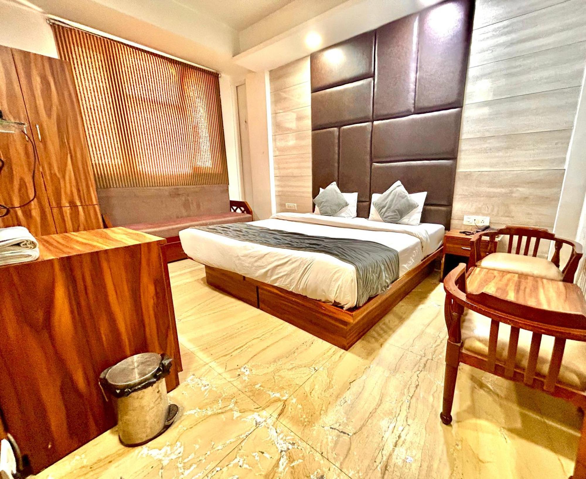 Hotel The Tomar Hospitality Nowe Delhi Zewnętrze zdjęcie